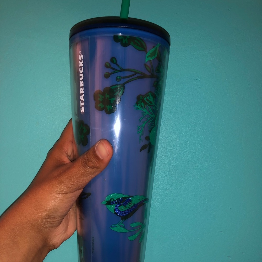 Starbucks tumblr changing color cup to darker blue, sparkly glitter